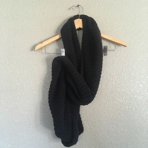 Infinity scarf